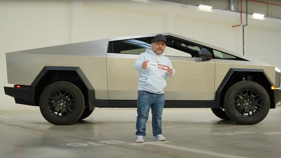 La cosa più pericolosa del Tesla Cybertruck?