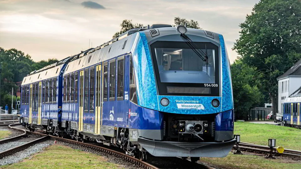 Lo Stato tedesco abbandona la "prima rete mondiale" di treni a idrogeno per una più "economica" rete elettrica