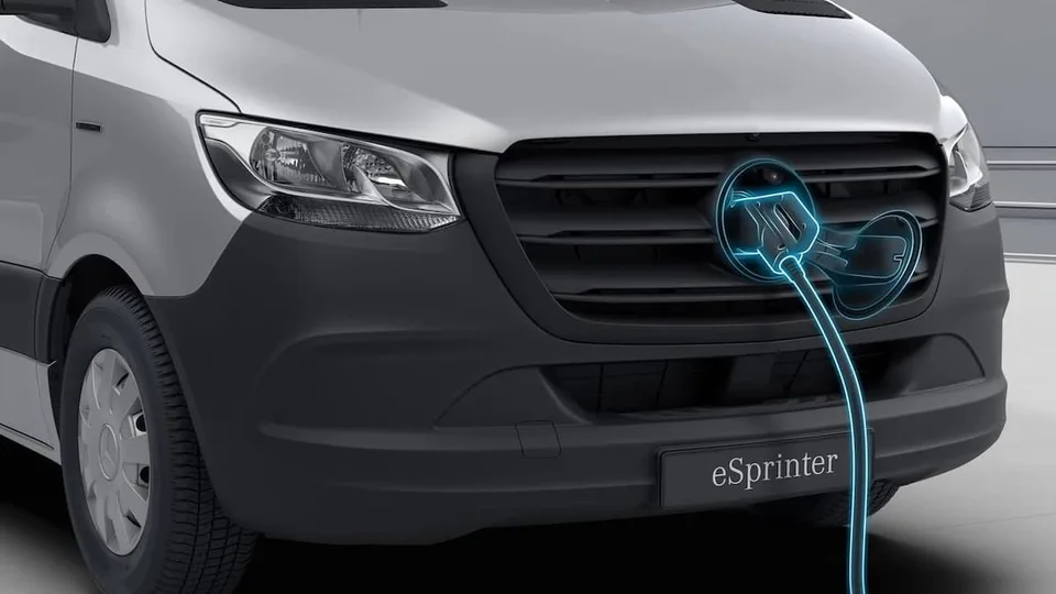 Nessuna partecipazione di Mercedes al progetto E di Renault