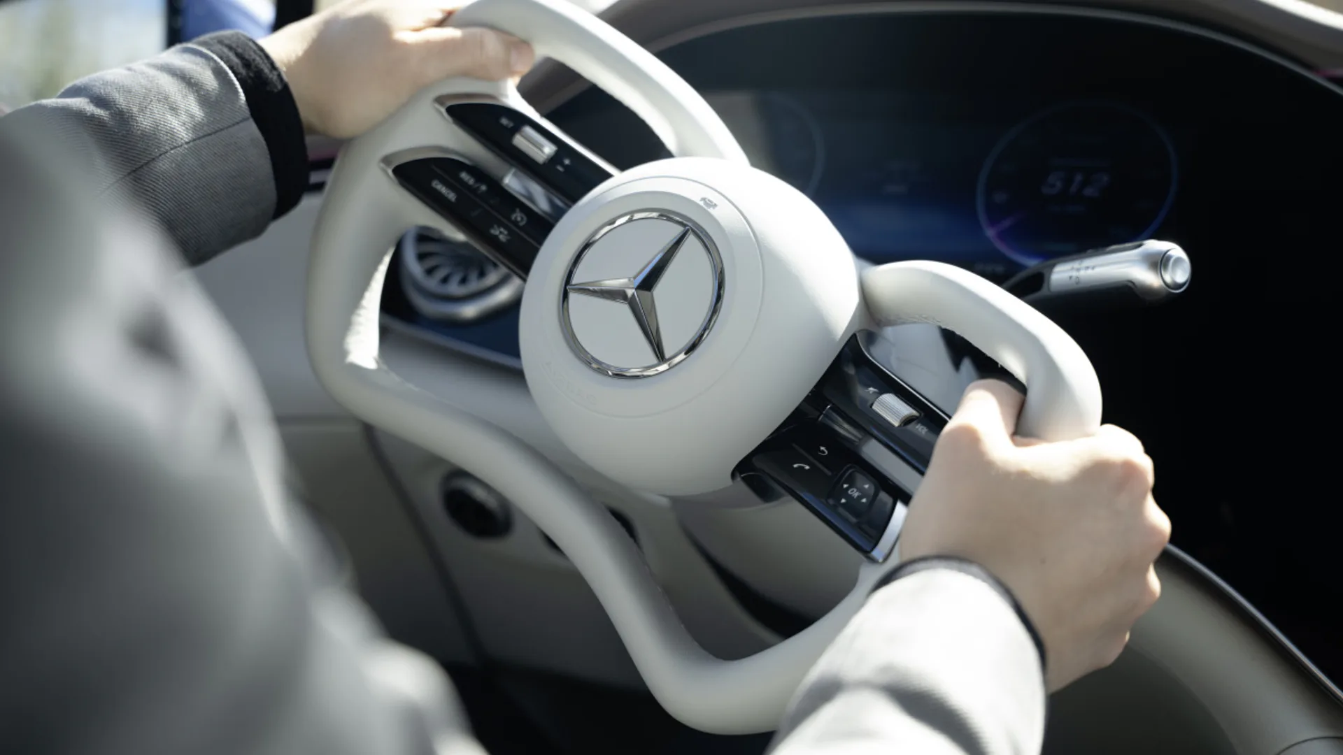 Mercedes - volante per Steer-by-wire l 2026