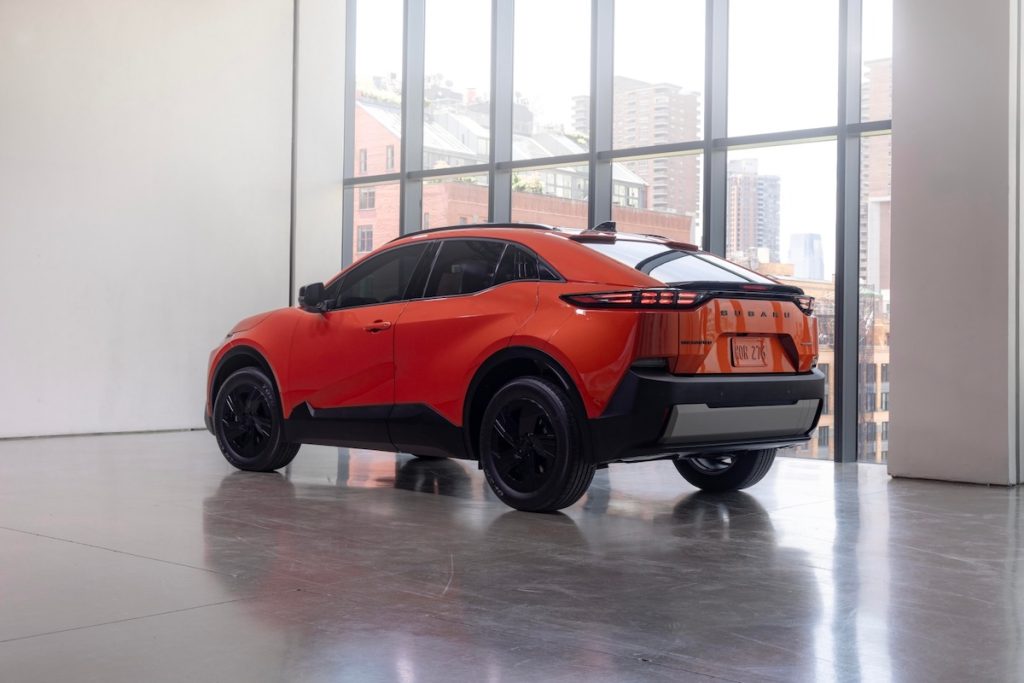 Subaru Uncharted 2026: primo SUV elettrico compatto AWD con autonomia di oltre 483 km | Elettronauti.it