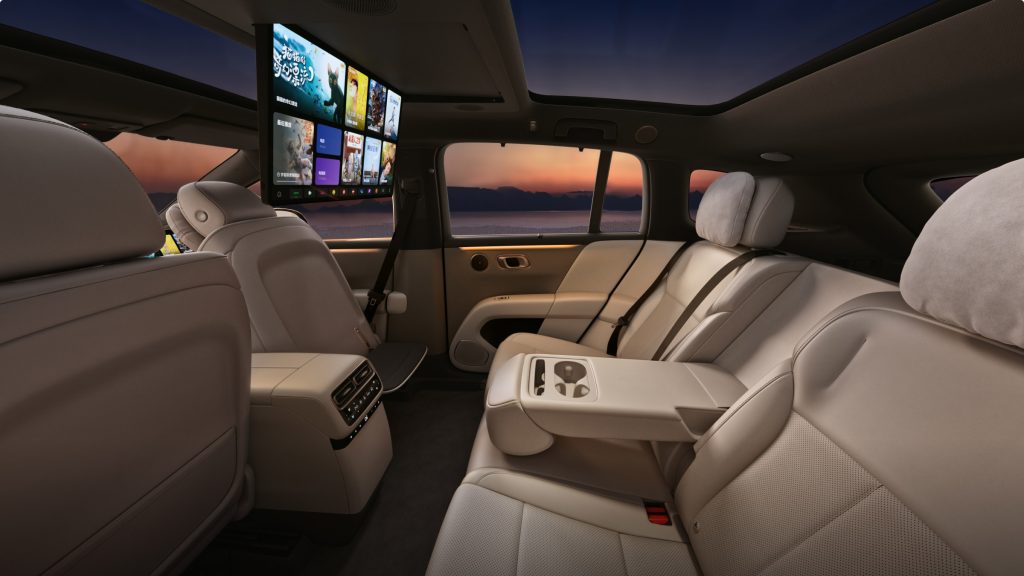 Li Auto, interni di Li 6 | Elettronauti.it