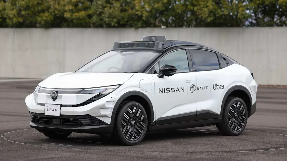 Wayve, Uber e Nissan lanciano robotaxi a Tokyo