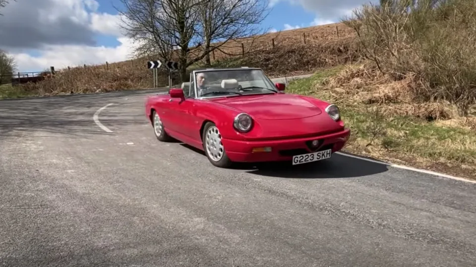 Alfa Romeo Spider Duetto