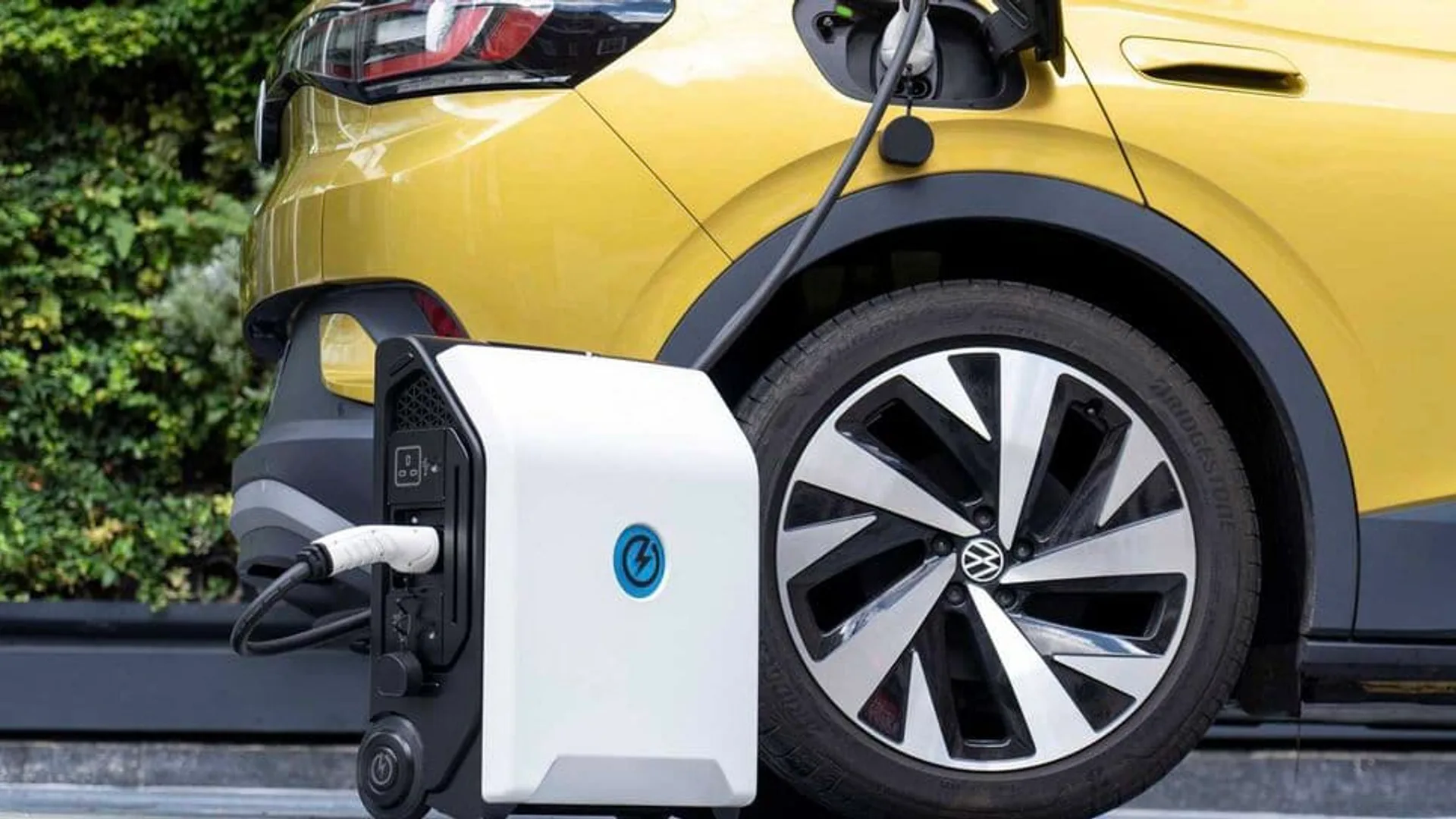 power bank per auto elettriche
