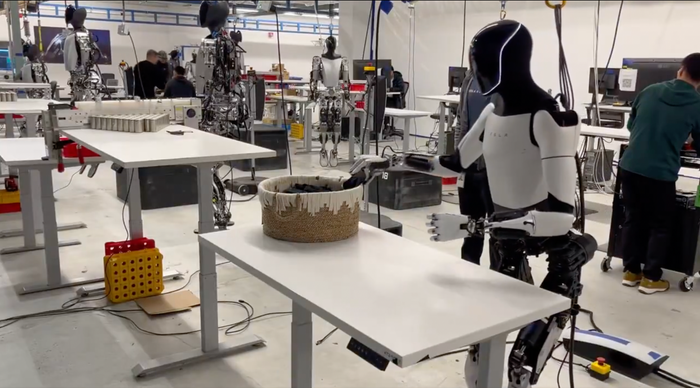 Musk ammette: nessun robot Optimus operativo in Tesla
| Elettronauti.it