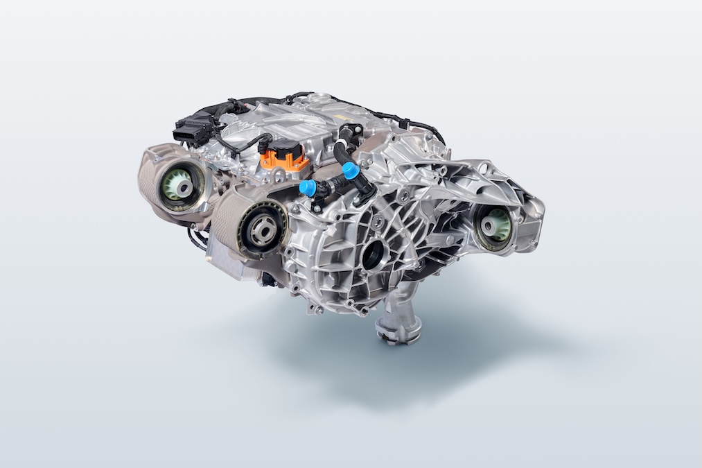 Auto elettriche 400V vs 800V: due strade per il futuro | Elettronauti.it