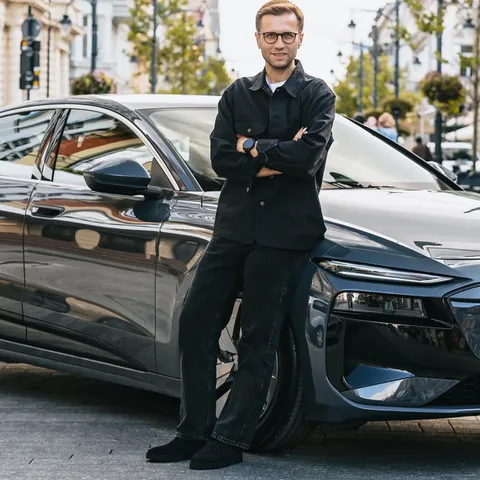 Audi A6 e-tron: 1.338 km con una ricarica, record Guinness