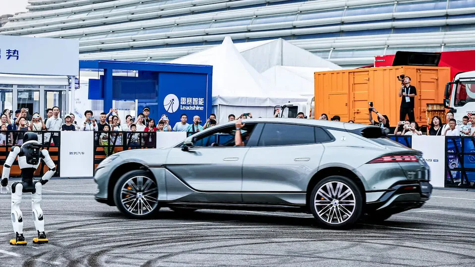 BYD leader nelle batterie allo stato solido
