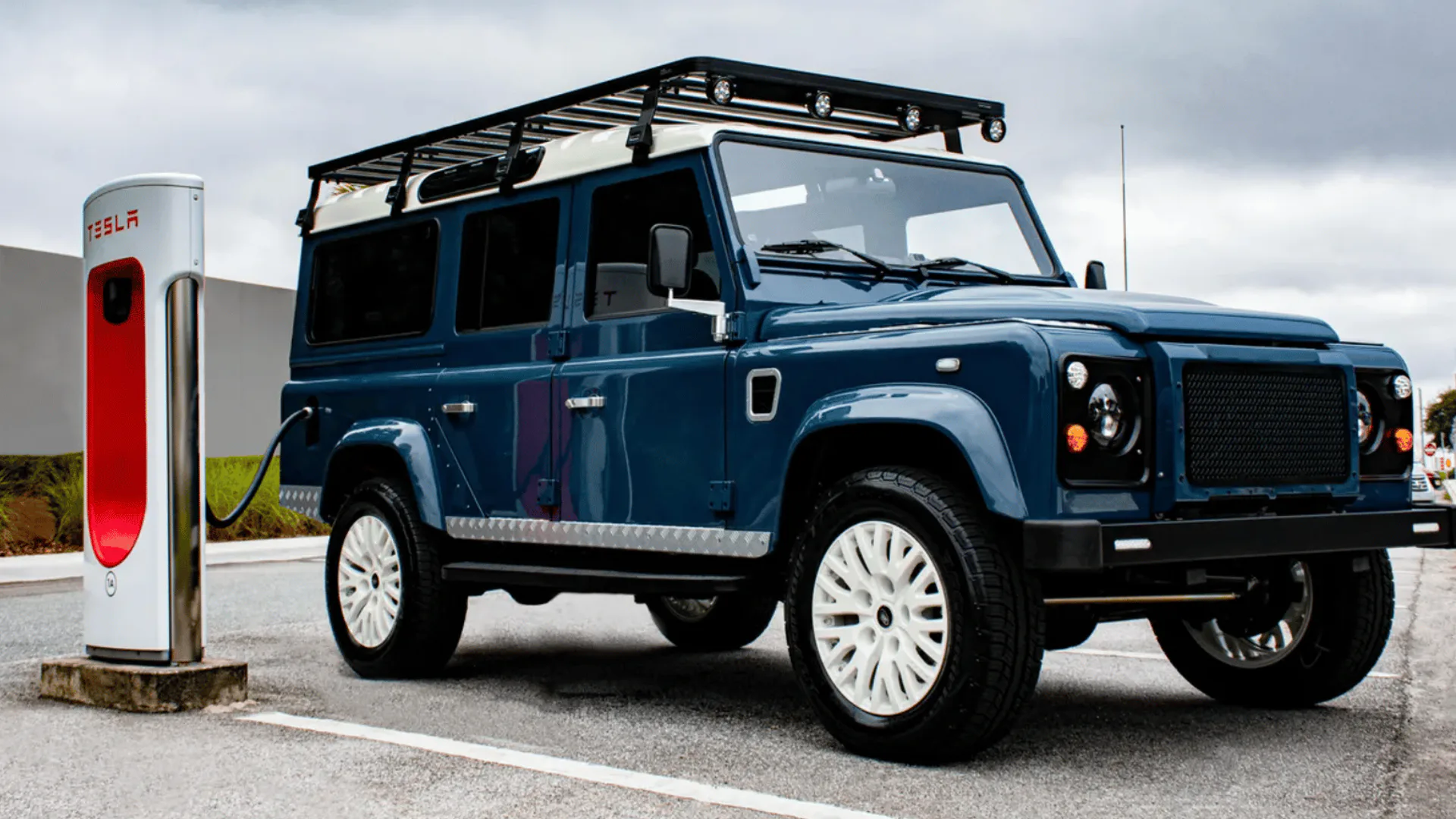 Land Rover Defender Retrofit Anteriore Blu