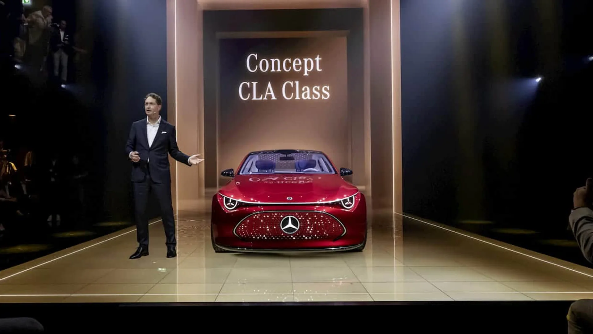 In arrivo la risposta di Mercedes alla Tesla Model Y