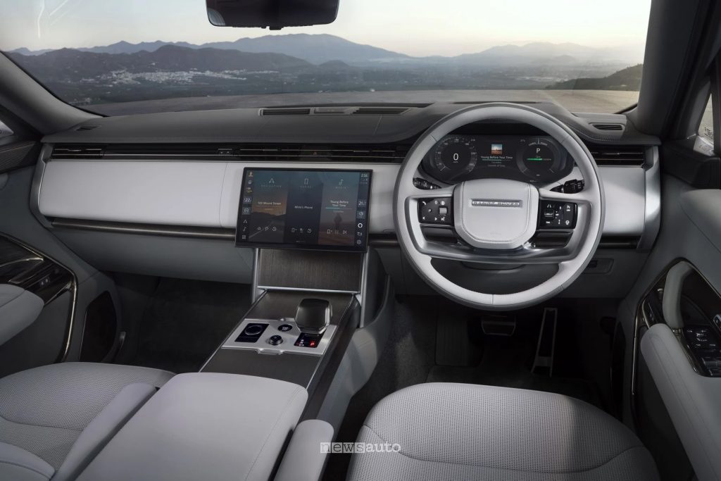 Range Rover Electric interni | Elettronauti.it