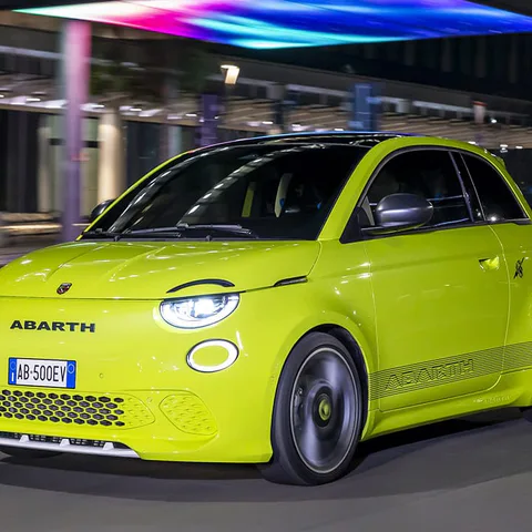 Abarth 500e Scorpionissima - Nel segno dello scorpione!