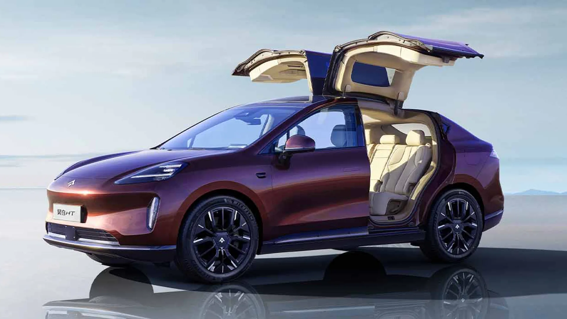 Il marchio Hyper di GAC Aion presenta il SUV HT con porte ad ali di gabbiano, a partire da 30.000 dollari