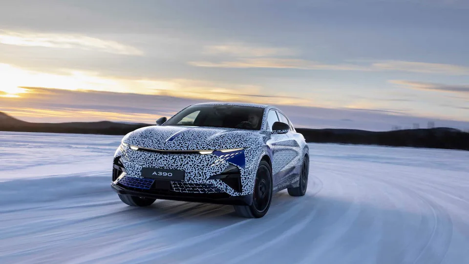 SUV Fastback Alpine A390 - Test invernali in Lapponia