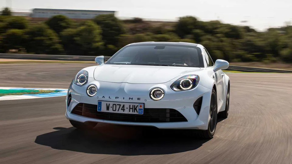 Alpine A110 elettrica anteriore