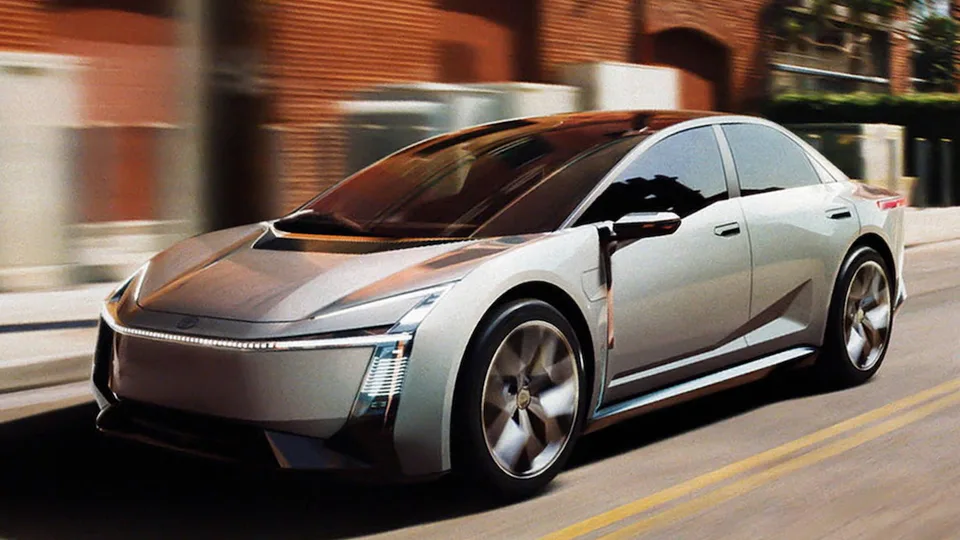 Toyota Corolla EV: prime immagini della berlina elettrica
