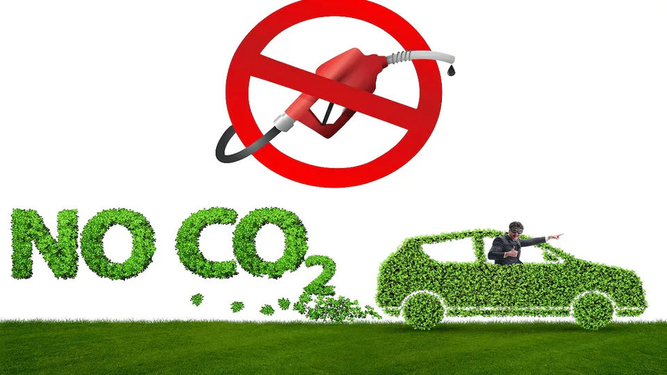 Sì ai motori termici anche dopo il 2035