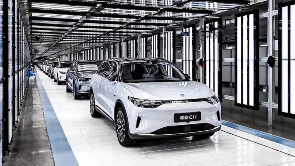 Stellantis, nuovo marchio per le auto elettriche economiche