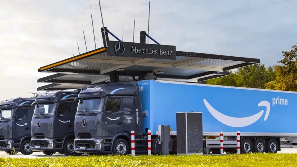 Amazon: 50 eActros Mercedes elettrici in Germania