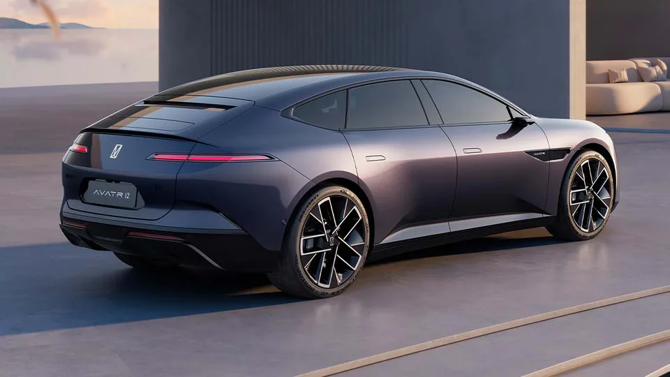 La startup premium EV di CATL e Huawei, annuncia il lancio in Europa della propria berlina.