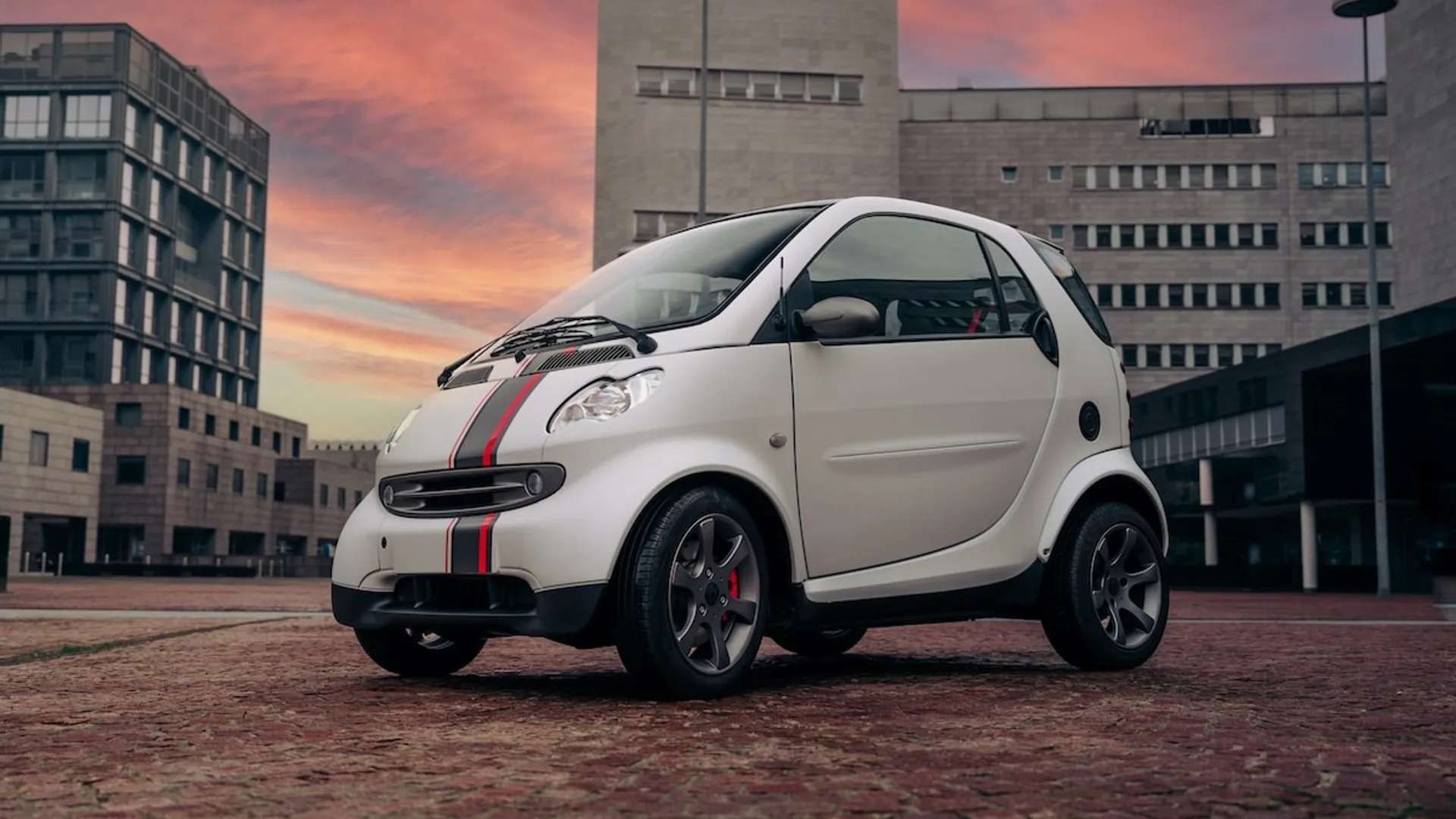 Aznom trasforma le Smart ForTwo in quadricicli L6e - L7e