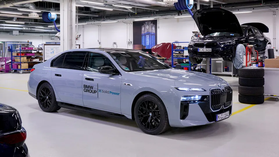 BMW, Samsung e Solid Power verso le batterie solide