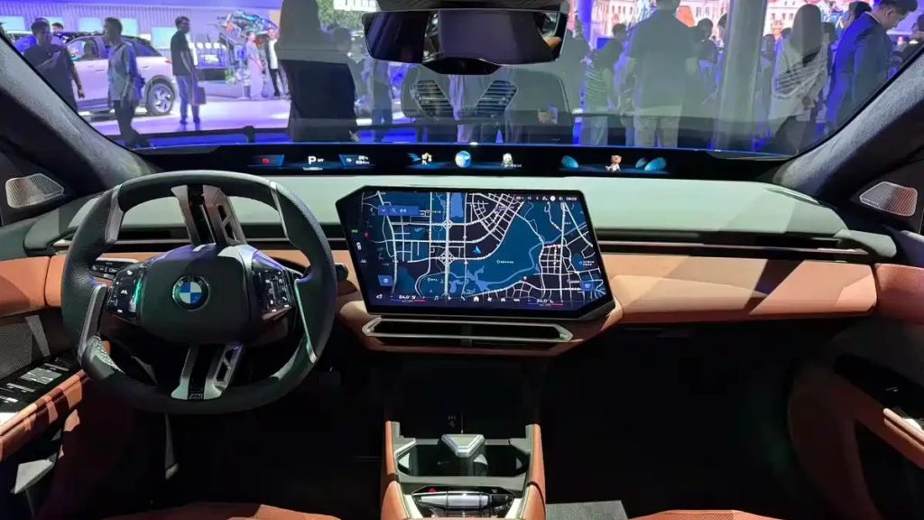 BMW i3 Long Wheelbase: interni svelati in Cina | Elettronauti.it