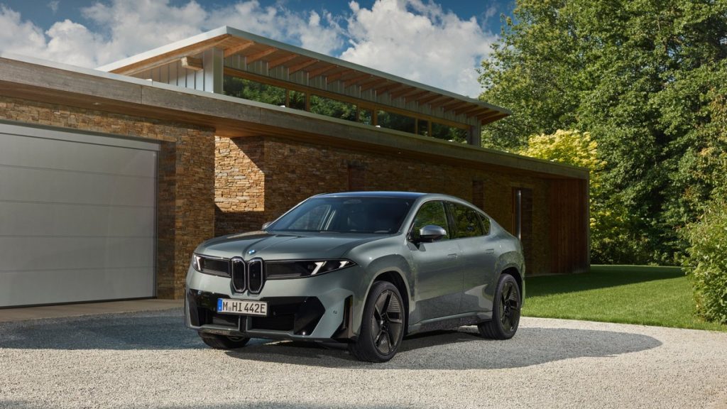 BMW iX4 elettrica: il SUV coupé Neue Klasse di BMW | Elettronauti.it