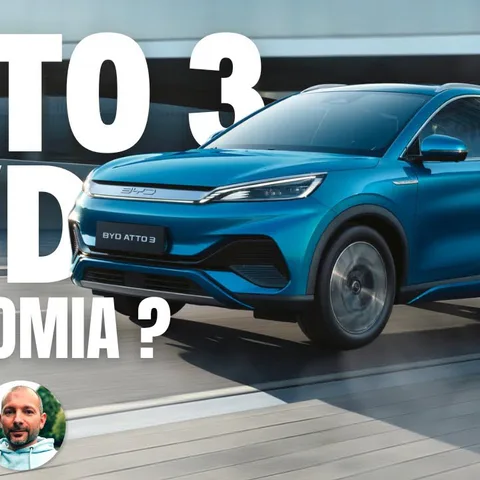 Copertina del test dedicato ai consumi reali della BYD Atto 3 su percorsi urbani, extraurbani e autostradali