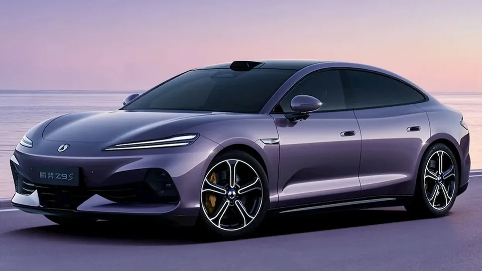 Denza Z9S: la berlina elettrica BYD con 920 km di autonomia