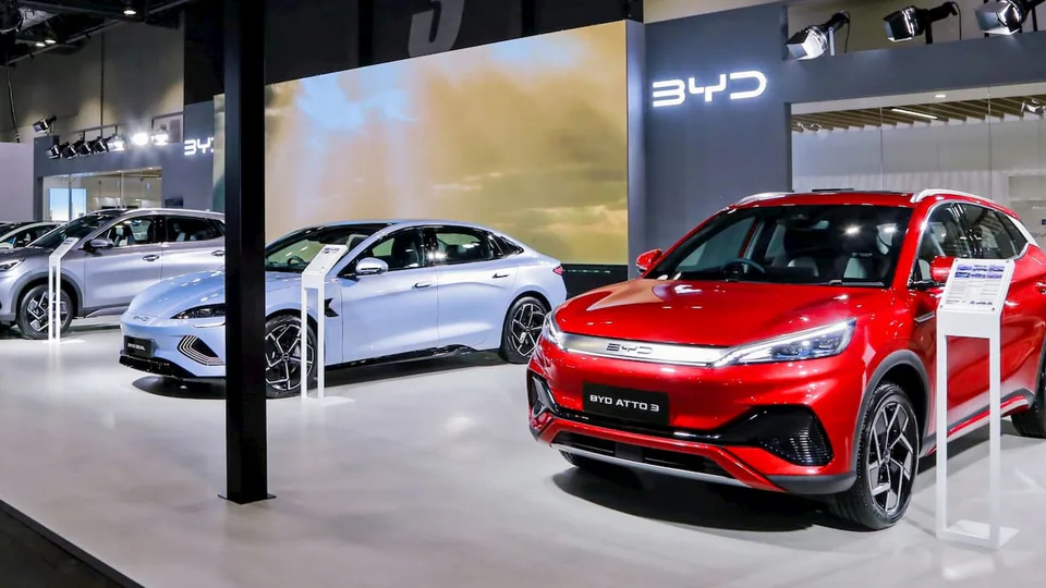 BYD testa le batterie allo stato solido sulla Seal: autonomia record di 1.875 km