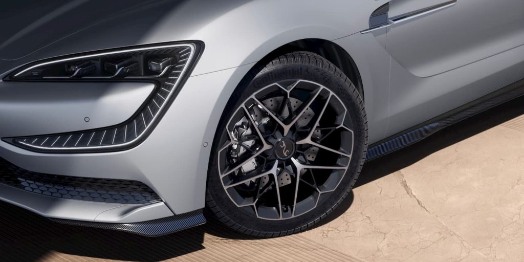 BYD presenta l'elegante U7, con più di 1.000 cavalli di potenza | Elettronauti.it