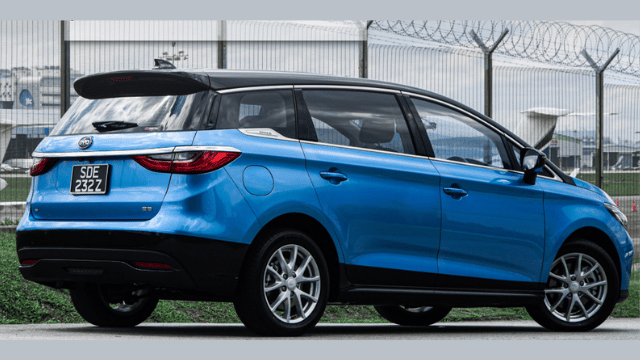 byd e6 posteriore