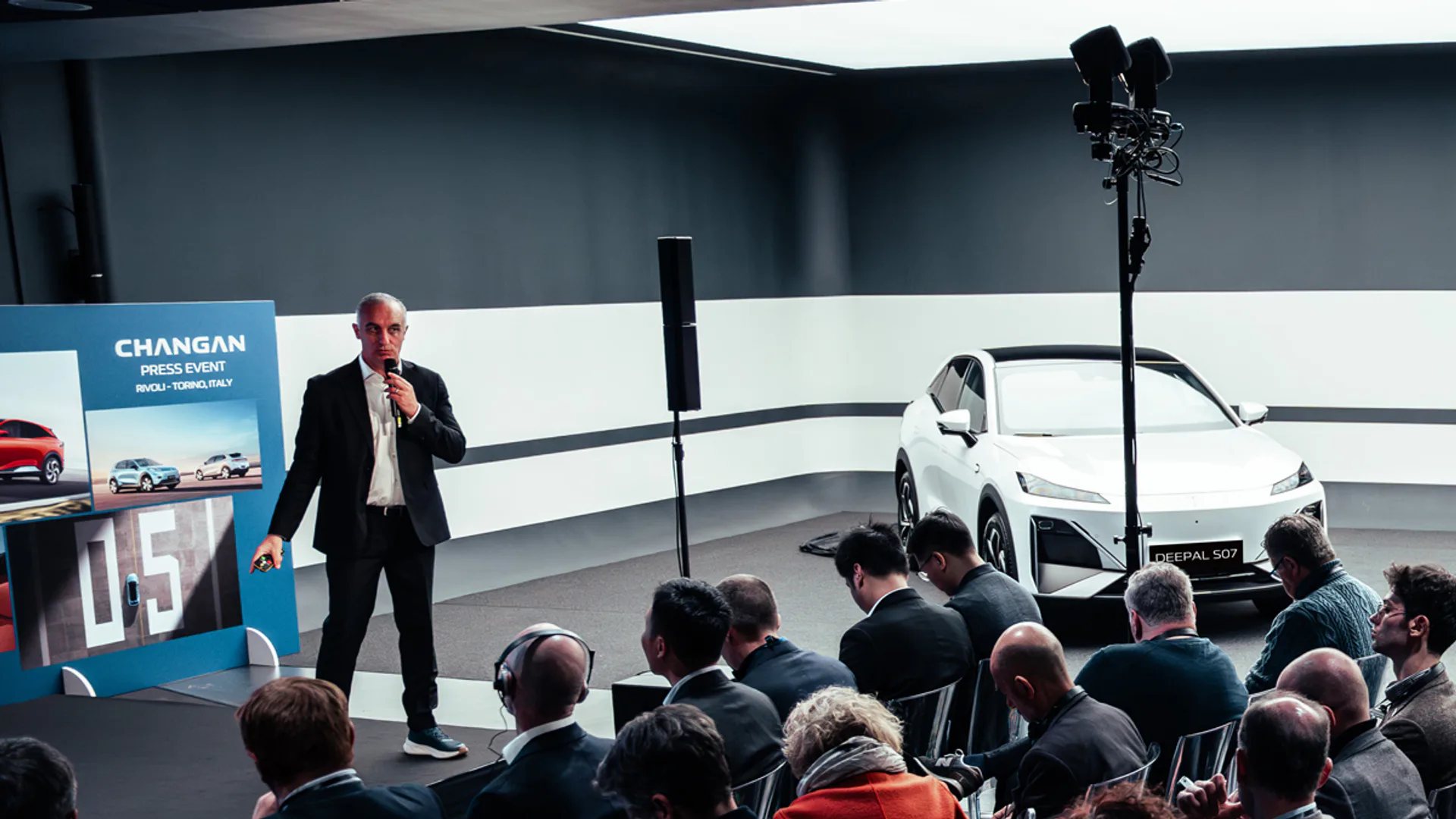 Changan in Italia: arrivano i SUV elettrici Deepal