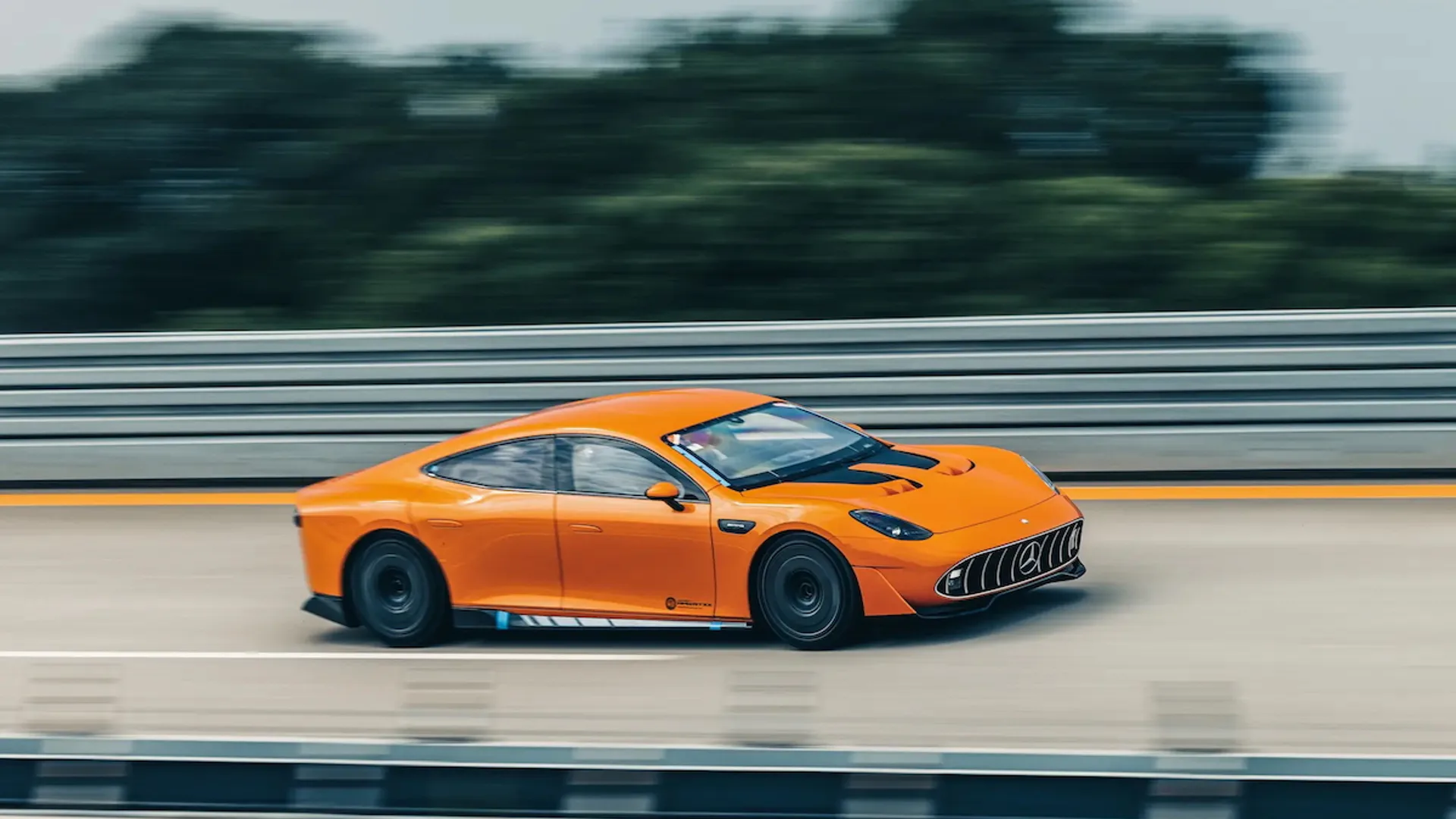 Mercedes-AMG GT XX: 25 record a Nardò