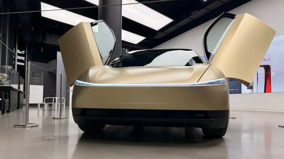 Tesla Cybercab: prodotta ma non vendibile