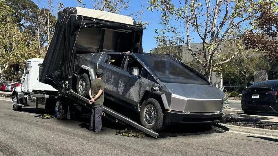 Tesla Cybertruck - si avvicina alla produzione con funzionalità aggiuntive