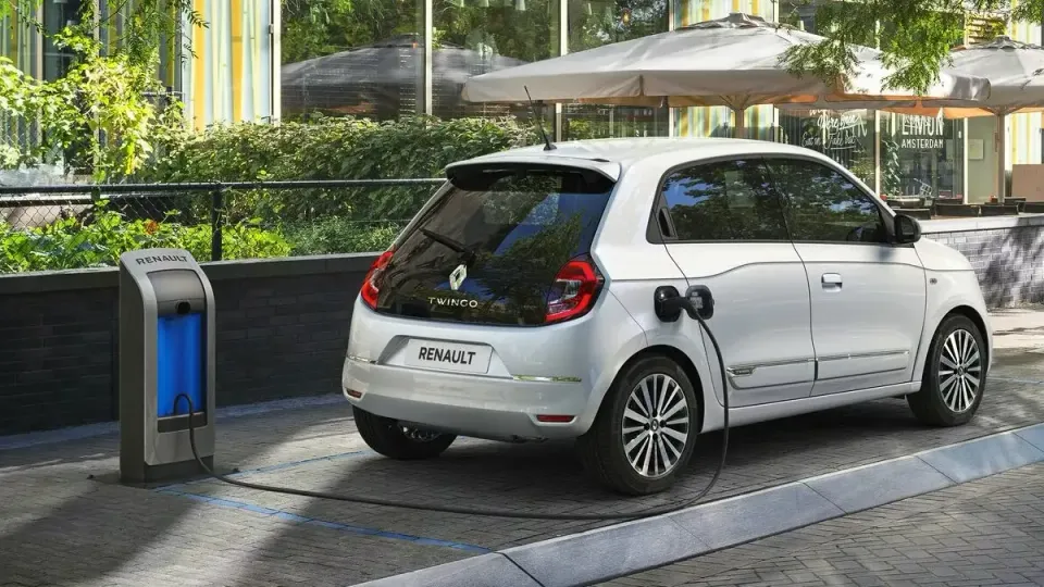 Boom di richieste, in Francia stop al leasing. E l'Italia?
