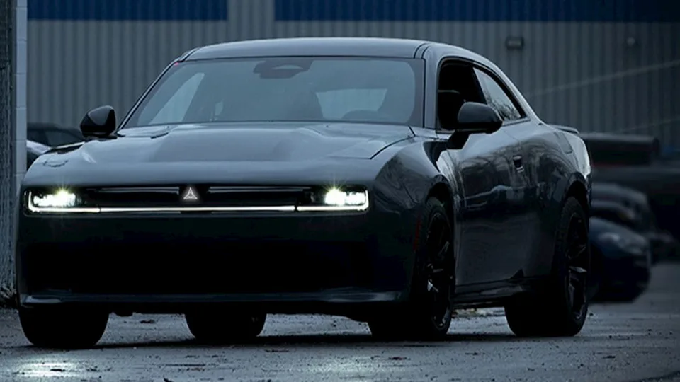 Dodge annuncia la nuova Charger EV in arrivo nel corso dell'anno