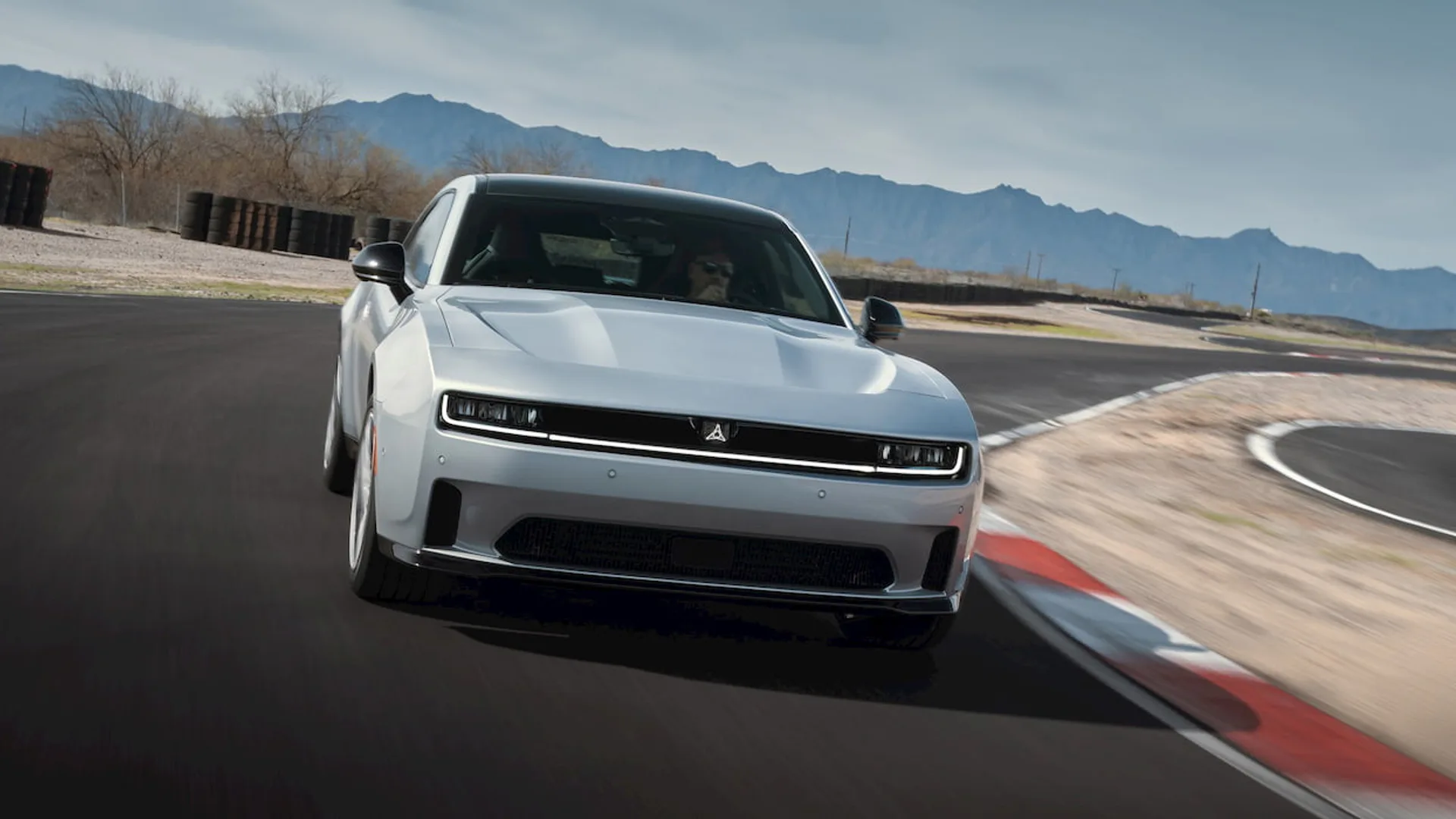 La Dodge Charger elettrica arriverà su strada con le batterie EV allo stato solido di Factorial nel 2026