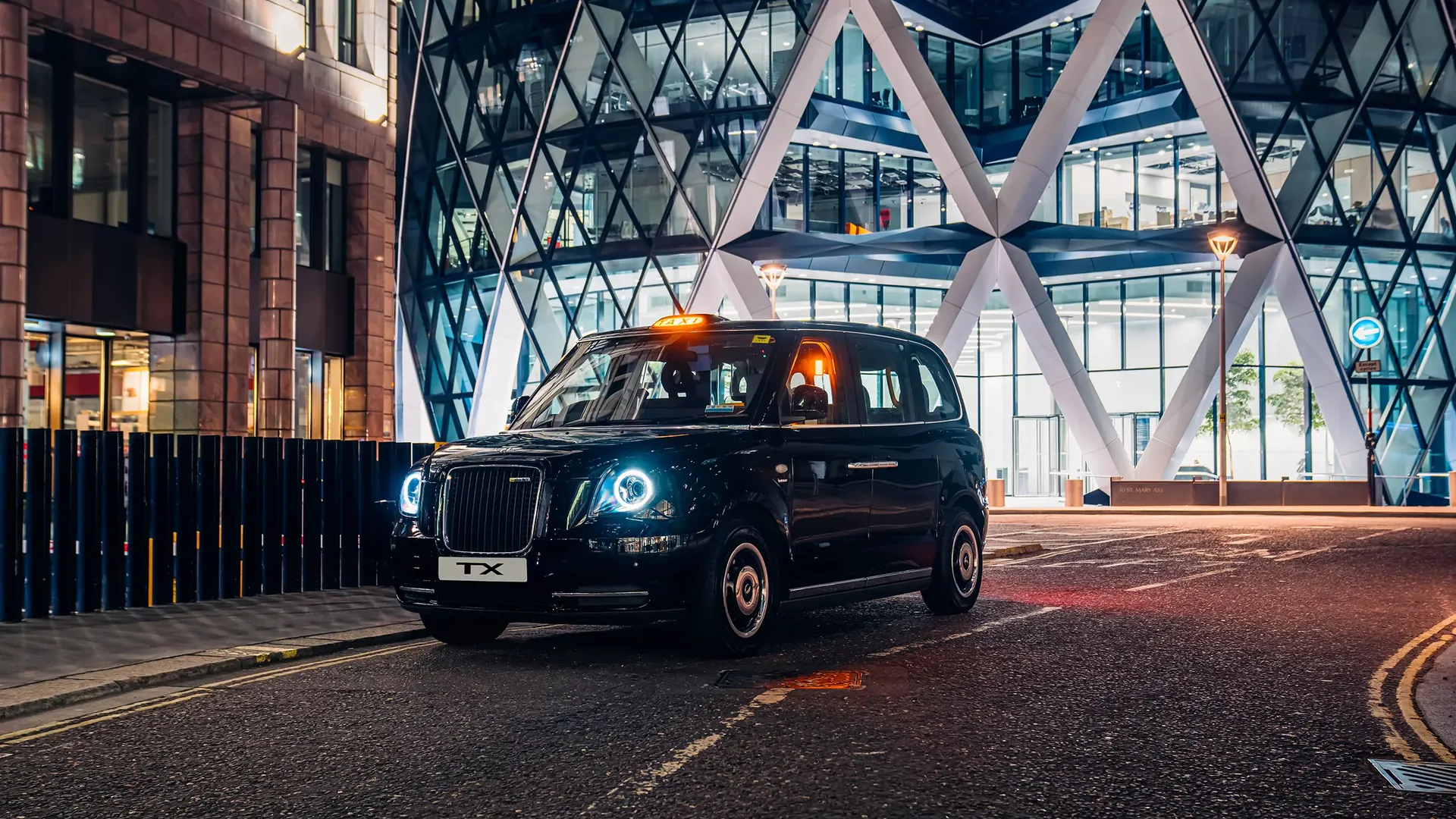 LEVC electric taxi