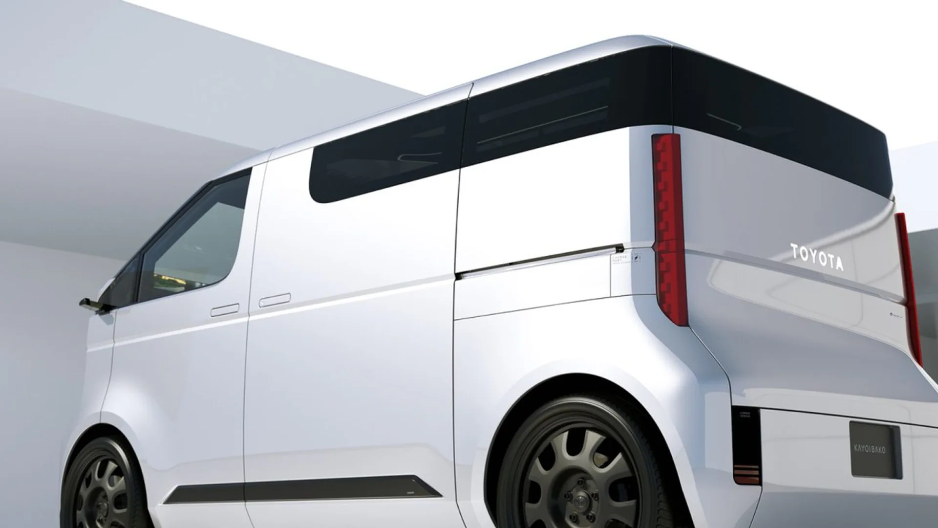 Il nuovo concept di furgone EV di Toyota è una scatola su ruote che viene dallo spazio