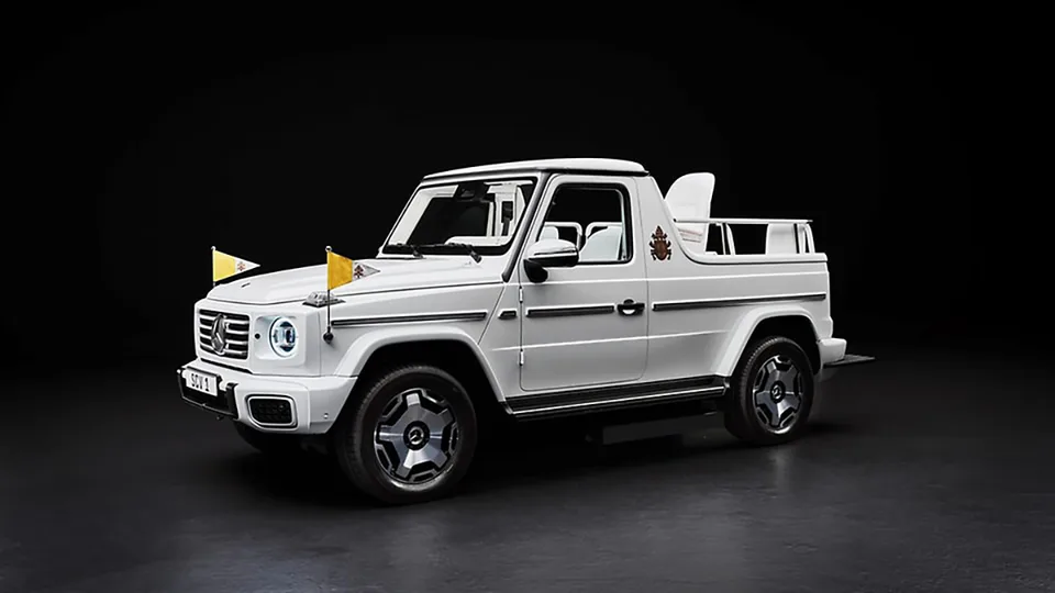 Un nuova Mercedes Classe G Elettrica per Papa Francesco