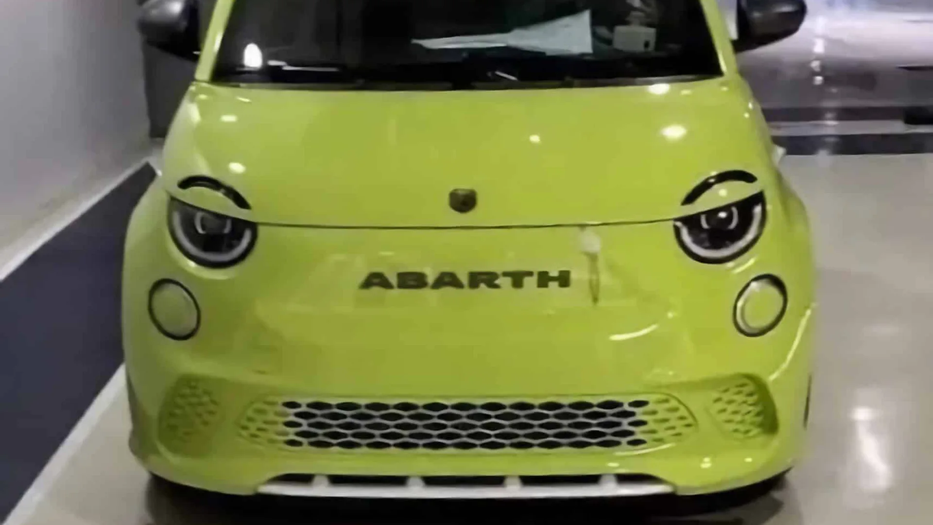 Abarth Elettrica Ufficiale Anteriore