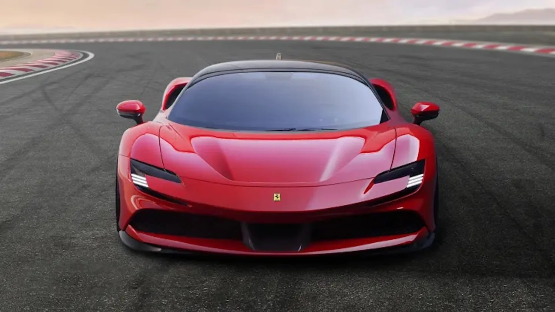 Il CEO della Ferrari non si aspetta che i veicoli elettrici riducano i margini