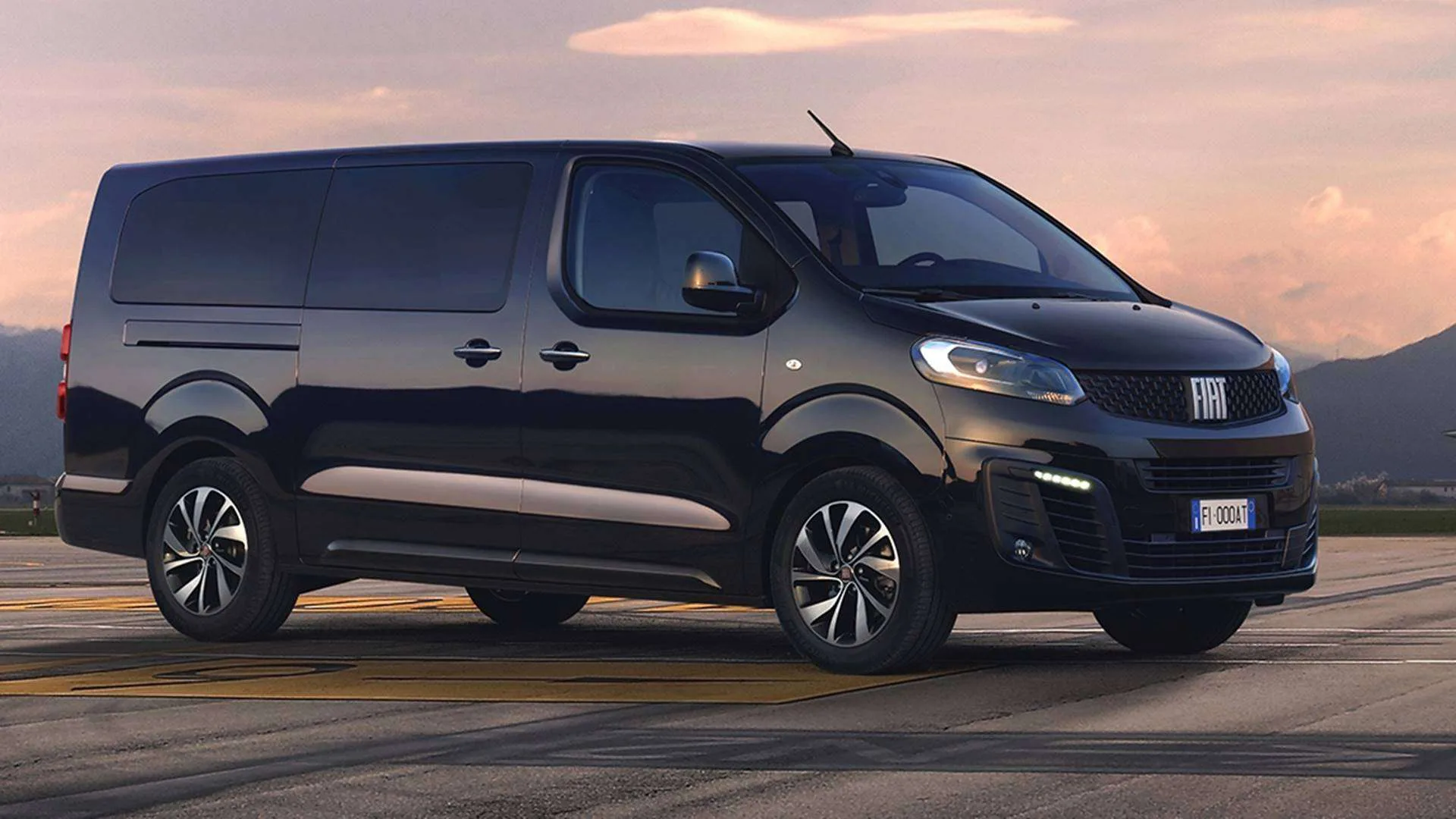 Fiat e-Ulysse laterale