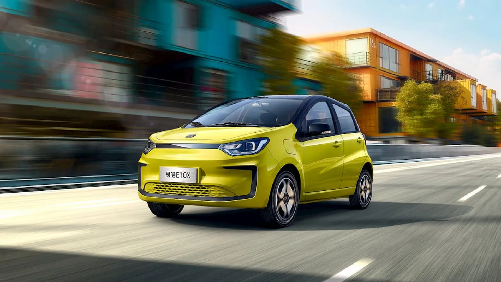 JAC Group’s Yiwei - presenta la prima auto elettrica con batteria agli ioni di sodio
