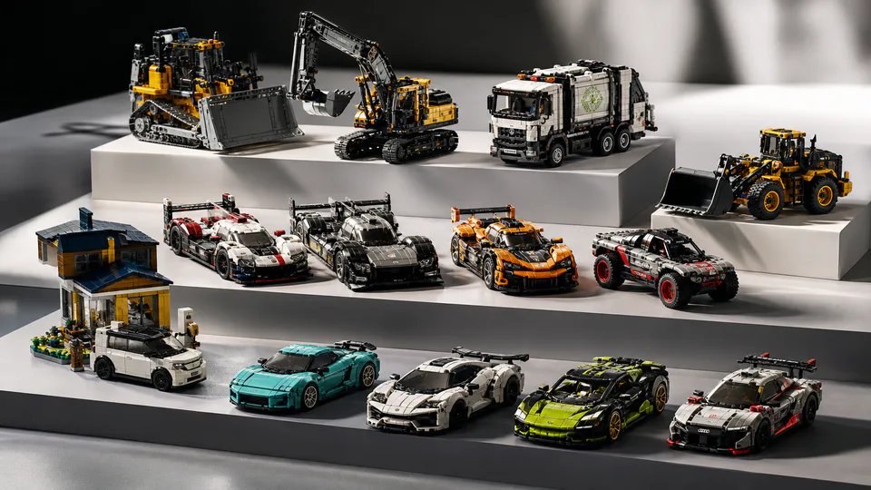 Kit LEGO dedicati ad automobili, camion e macchinari pesanti elettrici o ibridi