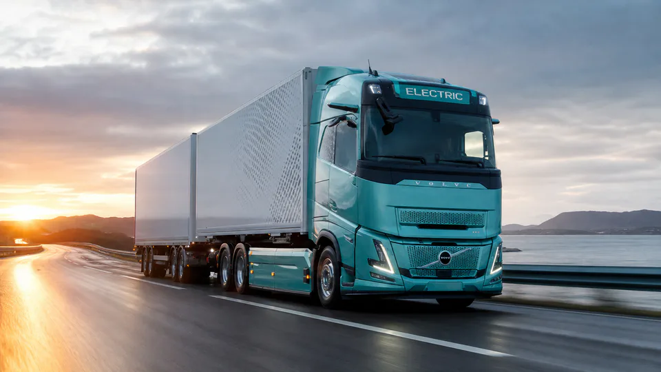 Il tema del Volvo FH Electric nella nuova configurazione per combinazioni fino a 80 tonnellate